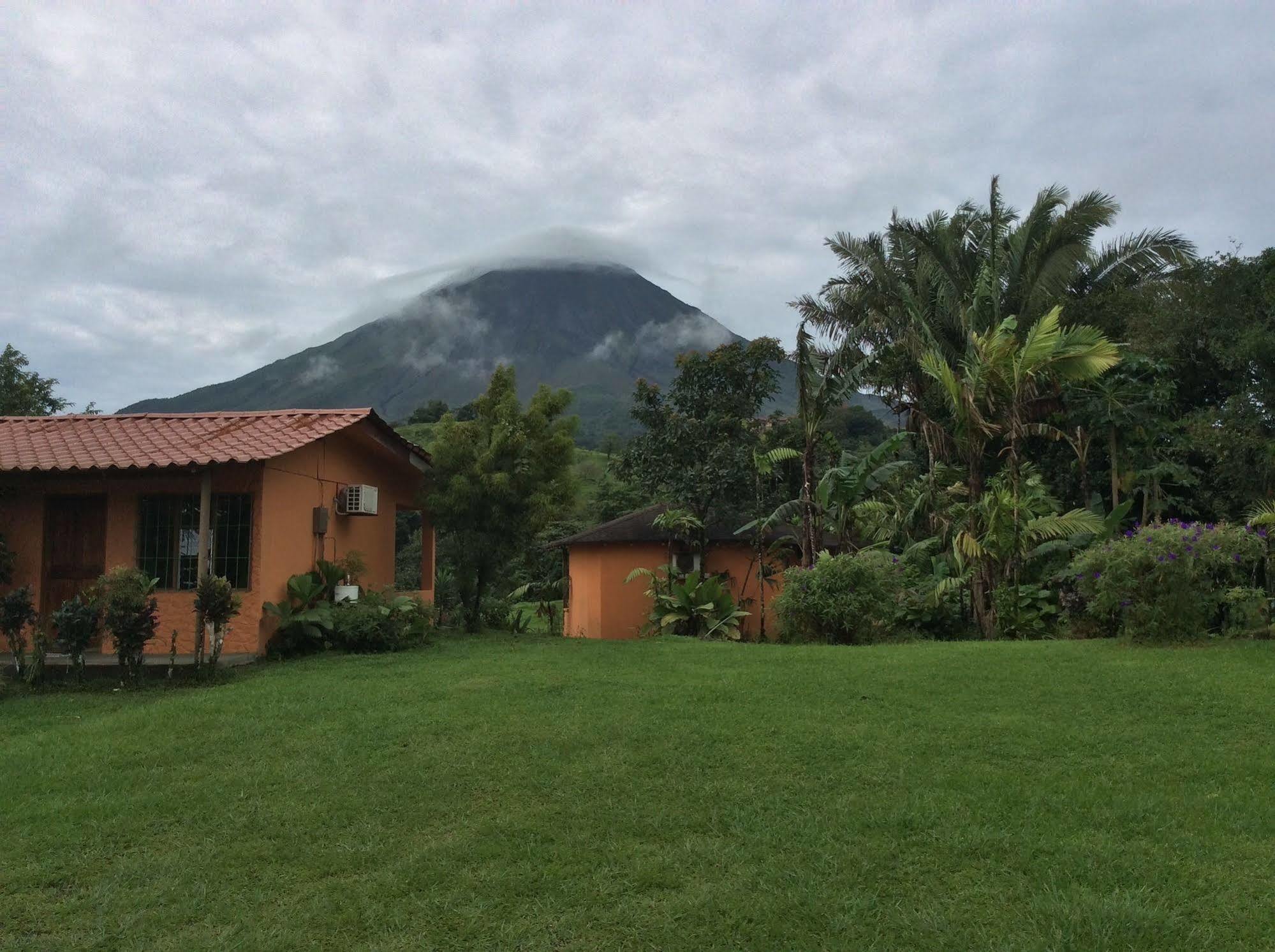 Cabinas Los Guayabos Hotel La Fortuna Zewnętrze zdjęcie